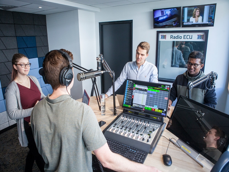 Navitas Group - Deakin College - Geelong Waterfront Campus